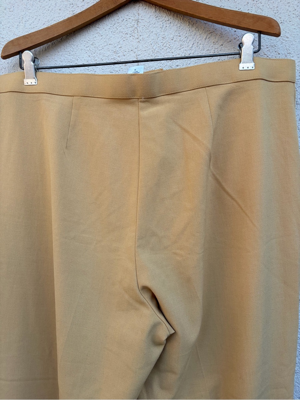 Jaclyn Smith Collection. Women’s Wide-Leg Pants in Light Mustard Size 16 - Picture 10 of 13